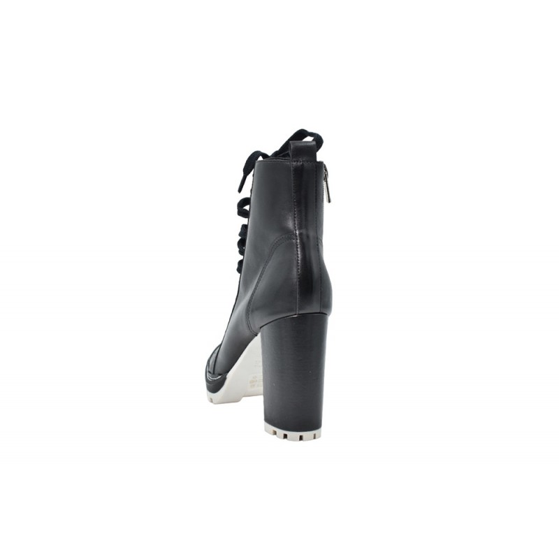 ΓΥΝΑΙΚΕΙΟ ΜΠΟΤΑΚΙ ΜΑΥΡΟ CARRANO 487001/CAB01 521193