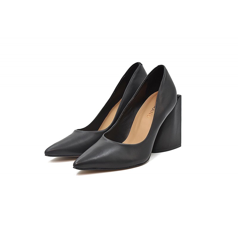 ΓΥΝΑΙΚΕΙΑ ΓΟΒΑ ΜΑΥΡΗ CARRANO 393006 